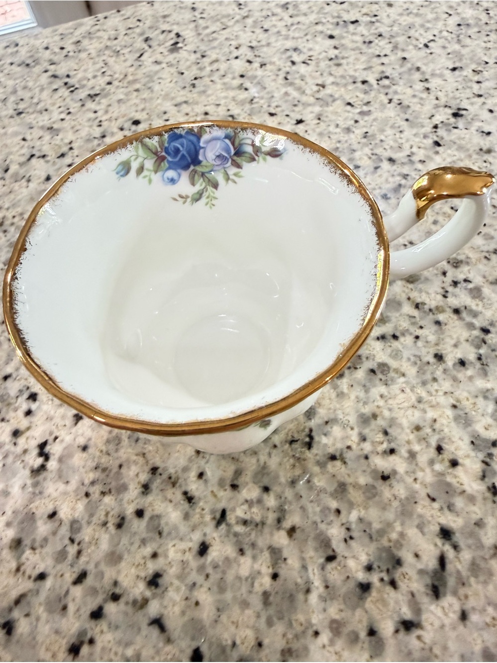 Royal Albert Moonlight Rose teacup - Picture 3 of 4